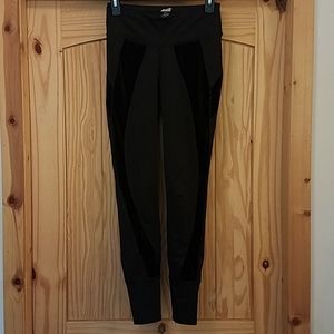 4/$20 Athletic Leggings